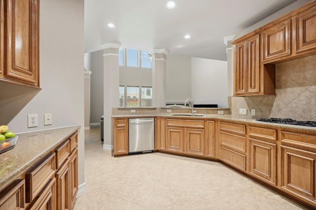 2904 Grand Shore Court, League City, TX 77573