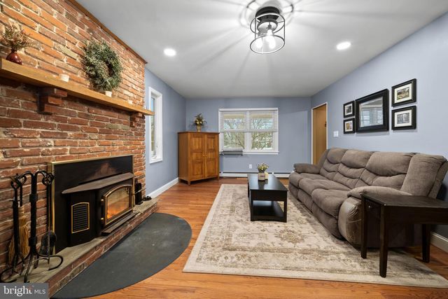 1501 KEYSTONE DR, Hatfield, PA 19440