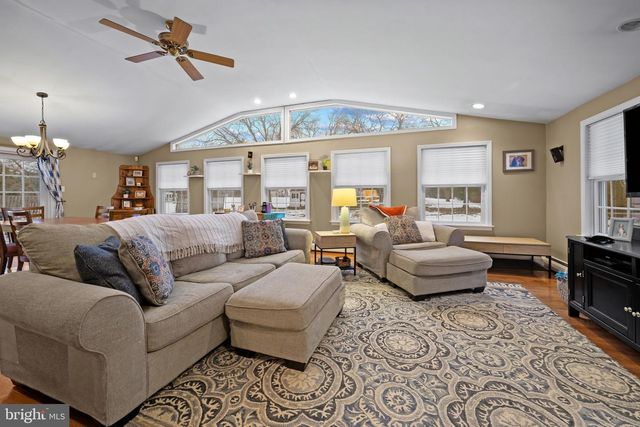 1501 KEYSTONE DR, Hatfield, PA 19440