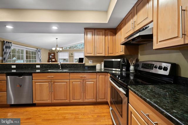 1501 KEYSTONE DR, Hatfield, PA 19440