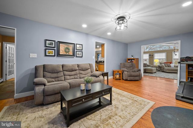 1501 KEYSTONE DR, Hatfield, PA 19440