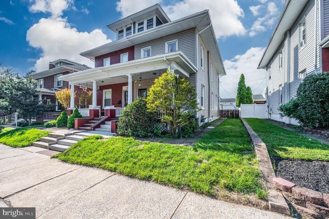 17 PENNSYLVANIA AVE, Shillington, PA 19607