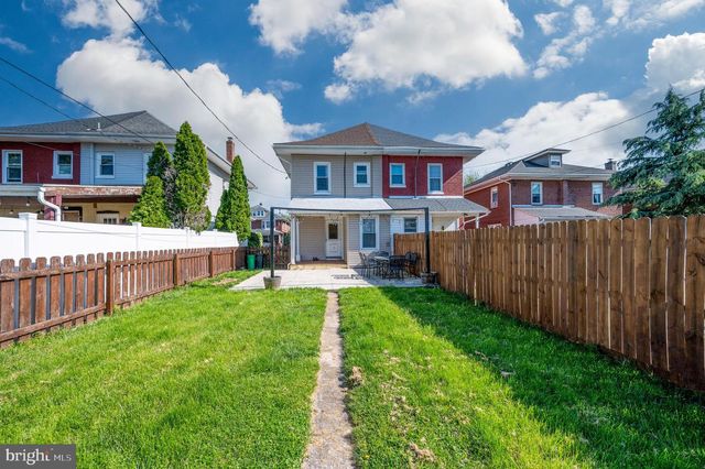 17 PENNSYLVANIA AVE, Shillington, PA 19607