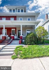 17 PENNSYLVANIA AVE, Shillington, PA 19607