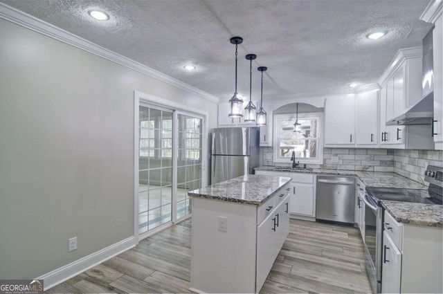 2890 Lakemont Place SW, Marietta, GA 30060