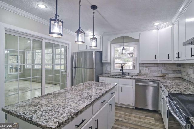 2890 Lakemont Place SW, Marietta, GA 30060