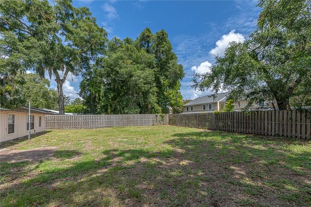 919 Mallery Street, St Simons Island, GA 31522