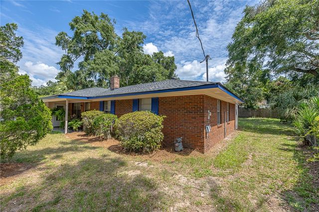 919 Mallery Street, St Simons Island, GA 31522