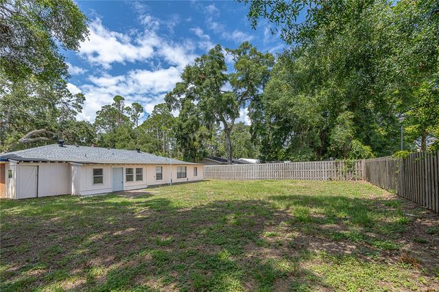 919 Mallery Street, St Simons Island, GA 31522