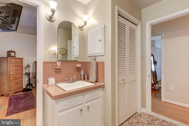 40 GREENVALE RD, Westminster, MD 21157