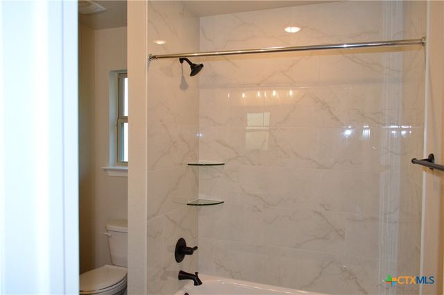 202 County Road 3154, Kempner, TX 76539