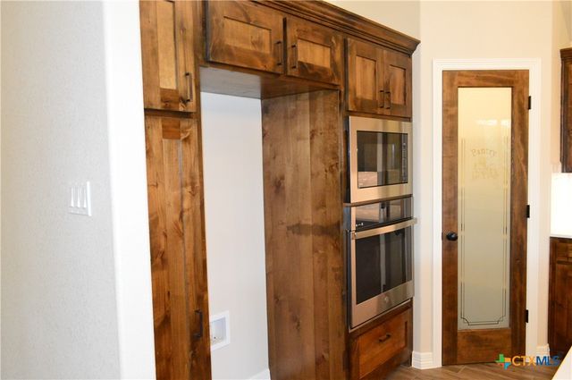 202 County Road 3154, Kempner, TX 76539