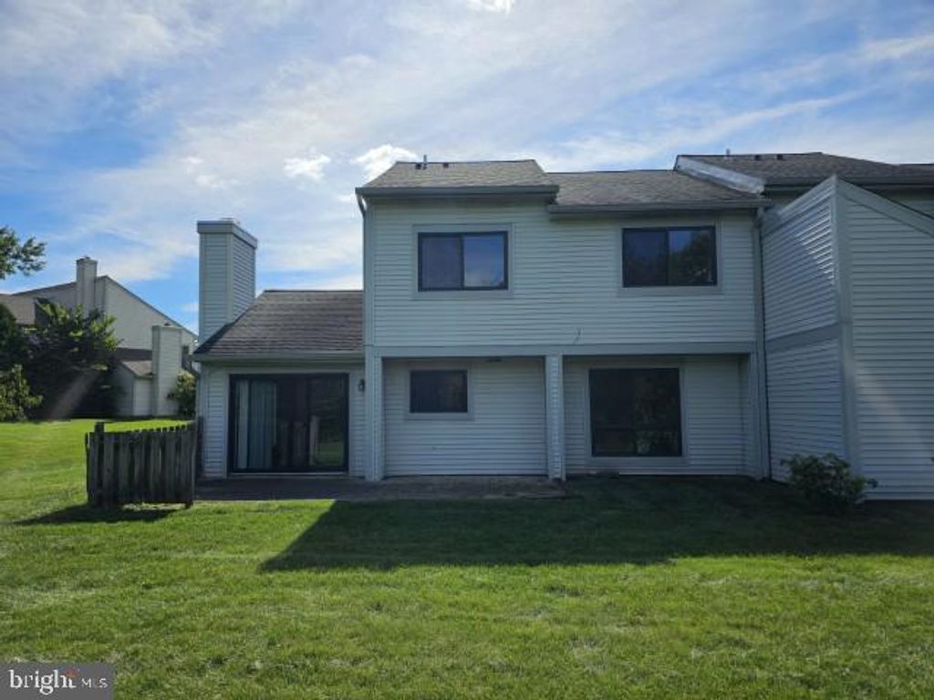 901 CONTINENTAL DR #CONDO 228, HARLEYSVILLE, PA 19438 — photo 2
