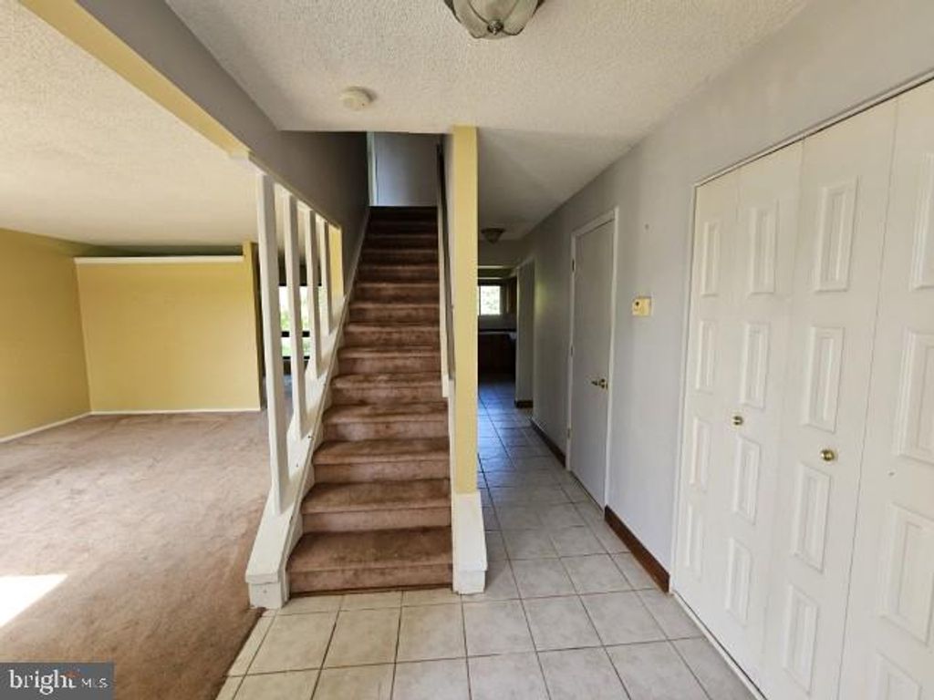 901 CONTINENTAL DR #CONDO 228, HARLEYSVILLE, PA 19438 — photo 4