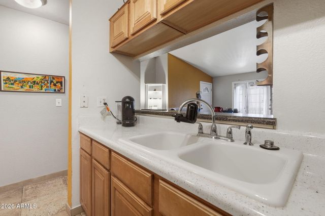 14203 N 19TH Avenue 2012, Phoenix, AZ 85023
