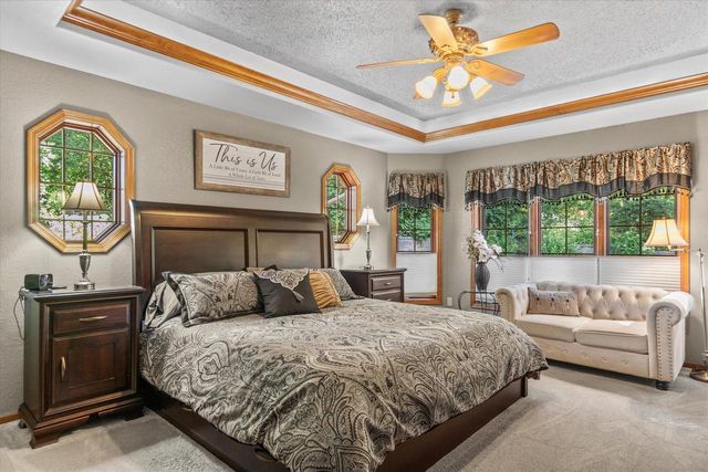 11221 W Drake LANE, Franklin, WI 53132