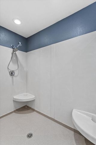 11221 W Drake LANE, Franklin, WI 53132