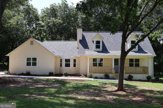 5608 Old Orchard Court, Rex, GA 30273