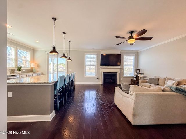 7830 Champlain Drive, Wilmington, NC 28412