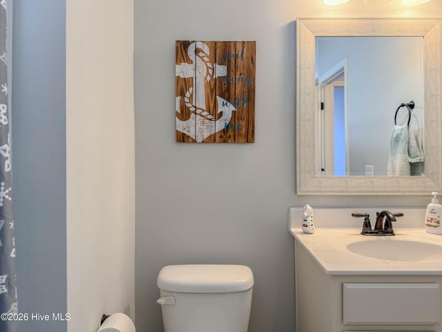 7830 Champlain Drive, Wilmington, NC 28412