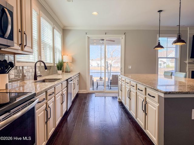 7830 Champlain Drive, Wilmington, NC 28412