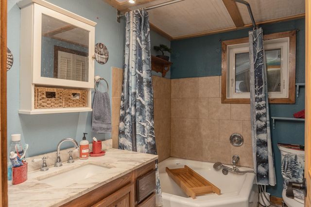 2444 SINGA STREET, North Pole, AK 99705