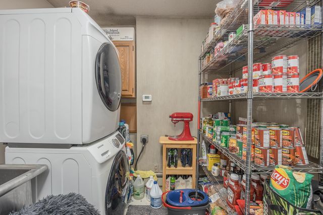 2444 SINGA STREET, North Pole, AK 99705