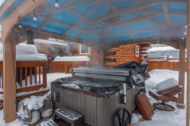 2444 SINGA STREET, North Pole, AK 99705