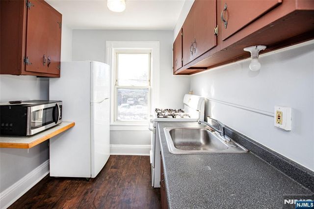 472 Passaic Street, Hackensack, NJ 07601