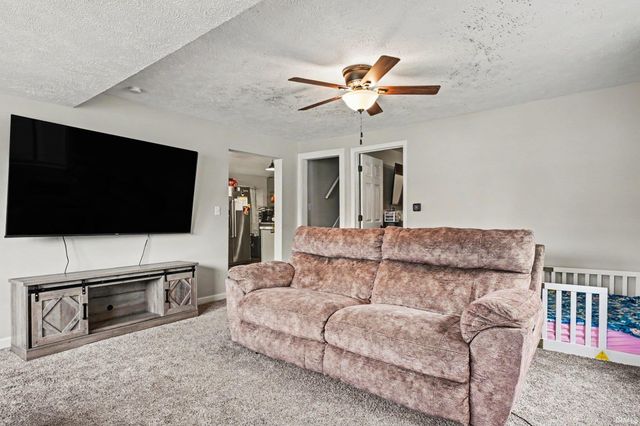 205 E Smith Street, Milford, IN 46542