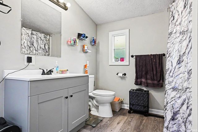 205 E Smith Street, Milford, IN 46542