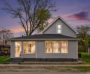 205 E Smith Street, Milford, IN 46542