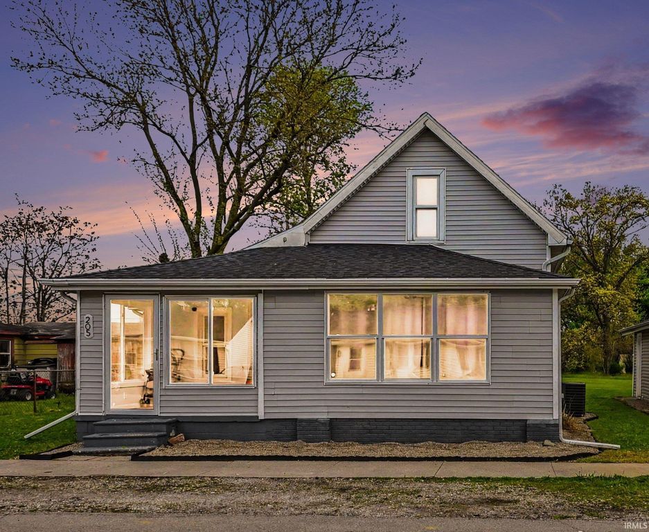 205 E Smith Street, Milford, IN 46542