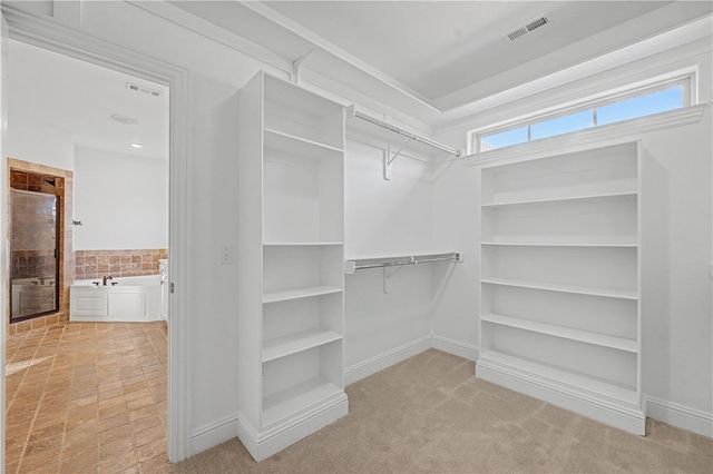 6508 S 38th Street, Rogers, AR 72758