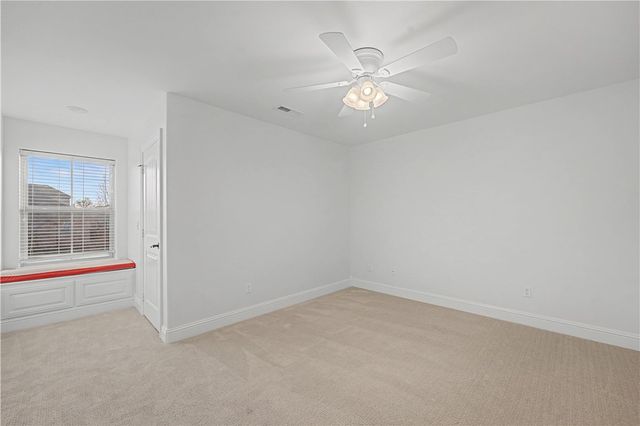 6508 S 38th Street, Rogers, AR 72758