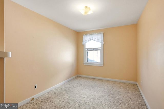 347 N FORKLANDING RD, Maple Shade, NJ 08052