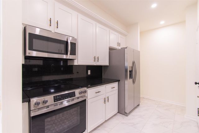 727 Bunker Hill Road 43, Houston, TX 77024