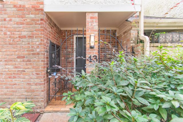 727 Bunker Hill Road 43, Houston, TX 77024