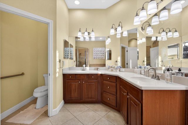 5510 E LONGBOAT BOULEVARD, Tampa, FL 33615