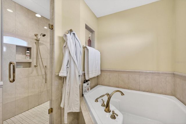 5510 E LONGBOAT BOULEVARD, Tampa, FL 33615