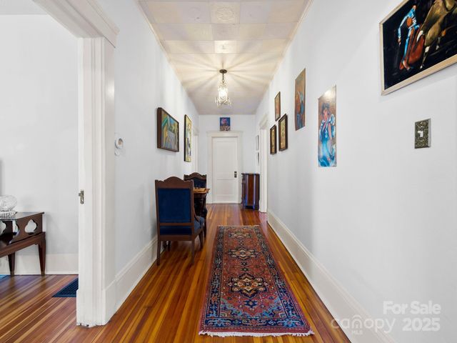 127 Pennsylvania Avenue, Asheville, NC 28806