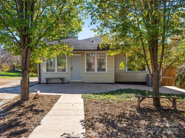 127 Pennsylvania Avenue, Asheville, NC 28806