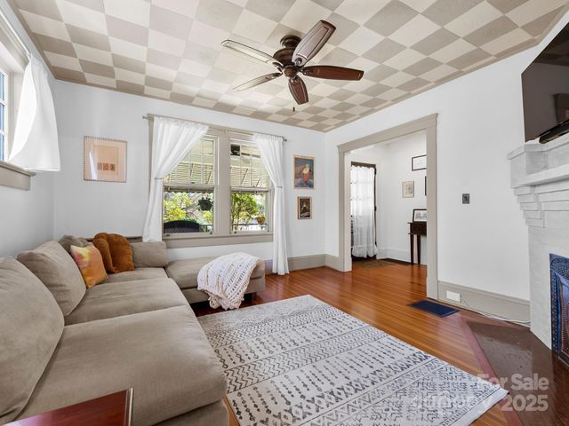 127 Pennsylvania Avenue, Asheville, NC 28806