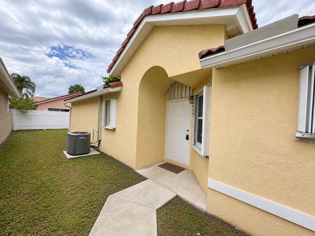 4907 Concordia Lane, Boynton Beach, FL 33436