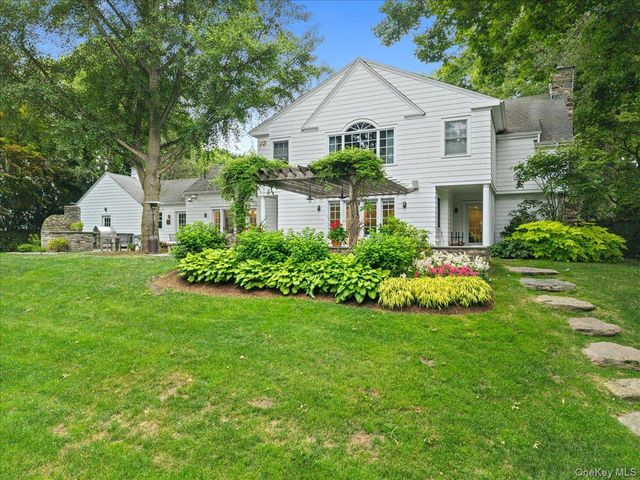 282 Evandale Road, Scarsdale, NY 10583