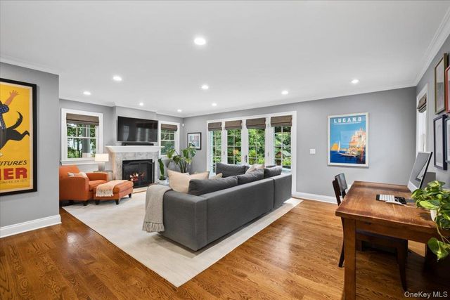 282 Evandale Road, Scarsdale, NY 10583
