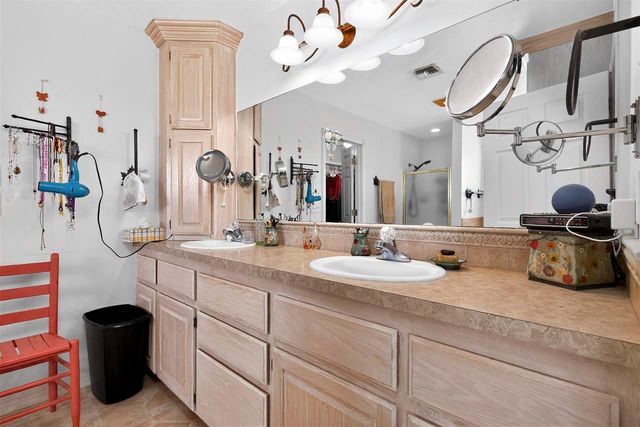 13473 NE Tony Creek Rd, Elgin, OK 73538