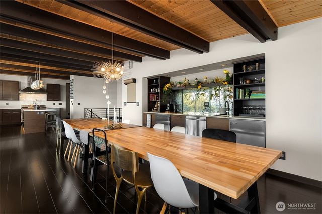 3831 58th Avenue SW, Seattle, WA 98116