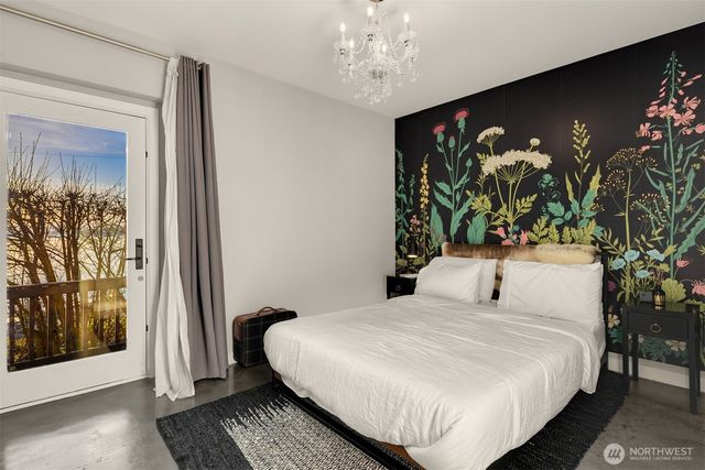 3831 58th Avenue SW, Seattle, WA 98116