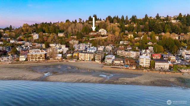 3831 58th Avenue SW, Seattle, WA 98116